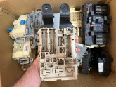 Oto Çıkma Parça / Toyota / Avensis / Elektrik / Sigorta Kutusu / Çıkma Parça 