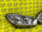 Oto Çıkma Parça / Ford / Tourneo Courier / Far & Stop / Sağ Ön Far / Çıkma Parça 