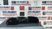Peugeot 406 Kalorifer Izgarası