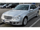 Oto Çıkma Parça / Mercedes / E Serisi / Far & Stop / Far Braketi / Çıkma Parça 
