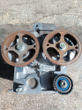 Oto Çıkma Parça / Renault / Megane / Motor / Silindir Kapağı / Çıkma Parça 