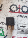 Oto Çıkma Parça / Volkswagen / Passat / Oto Cam / Açma Kolu / Çıkma Parça 
