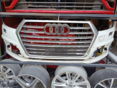 AUDİ Q7 ÖN TAMPON ORJİNAL ÇIKMA -