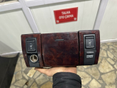 Oto Çıkma Parça / Jeep / Grand Cherokee / Koltuk & Döşeme / Küllük / Çıkma Parça 