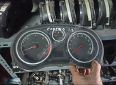 Opel Corsa D gösterge km saati