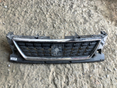 SEAT Leon Orjinal Çıkma Ön Panjur Arması - 5p0853679a