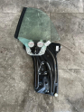 MİNİ COOPER F67 SOL ARKA CAM VE KRİKOSU ORJINAL HATASIZ ÇIKMA