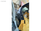 RENAULT MEGANE 2 SAĞ ARKA ÇAMURLUK KESME KONUK OTO 05366077016