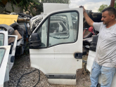 Oto Çıkma Parça / Renault / Master / Kaporta & Karoser / Sol Ön Kapı / Çıkma Parça 