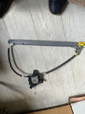 Oto Çıkma Parça / Renault / Clio / Oto Cam / Cam Krikosu / Çıkma Parça 