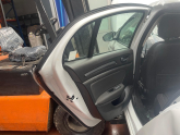 Oto Çıkma Parça / Renault / Megane / Kaporta & Karoser / Sol Arka Kapı / Çıkma Parça 