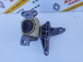 Oto Çıkma Parça / Renault / Megane / Motor / Takozu & Kulağı / Çıkma Parça 