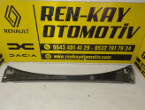 Oto Çıkma Parça / Renault / Megane / Oto Cam / Ön Cam Izgarası / Çıkma Parça 