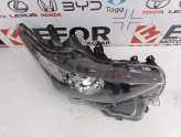 Oto Çıkma Parça / Toyota / Auris / Far & Stop / Sağ Ön Far / Çıkma Parça 