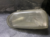 Volkswagen Golf 3 sol far camı