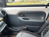 Oto Çıkma Parça / Renault / Kangoo / Koltuk & Döşeme / Kapı Döşemesi / Çıkma Parça 