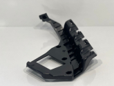 1453378-00-A TESLA MODEL 3 FAR TUTUCU BRAKET SAĞ
