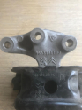 Oto Çıkma Parça / Citroen / C5 / Motor / Takozu & Kulağı / Çıkma Parça 