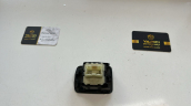 Oto Çıkma Parça / Renault / Symbol / Oto Cam / Cam Düğmesi / Çıkma Parça 