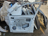Oto Çıkma Parça / Toyota / RAV4 / Kaporta & Karoser / Sağ Ön Kapı / Çıkma Parça 