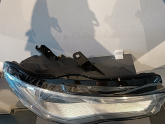 Oto Çıkma Parça / Audi / A6 / Far & Stop / Sağ Ön Far / Çıkma Parça 