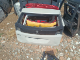 Peugeot 3008 bagaj kapağı