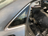 AUDI A3 8V KASA SAĞ ARKA KELEBEK CAM ORJİNAL