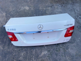 MERCEDES E350 BAGAJ KAPAĞI ORJİNAL HATASIZ