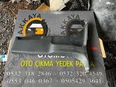 7211A385ZZ Mitsubishi L200 Sol Orta Direk Kaplaması Alt Çıkma
