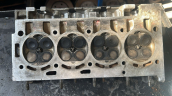 Oto Çıkma Parça / Volkswagen / Passat / Motor / Silindir Kapağı / Çıkma Parça 