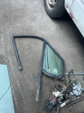 Connect sol ön kelebek cam