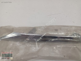 Oto Çıkma Parça / Toyota / Corolla / Tampon / Izgara Çıtası / Sıfır Parça 