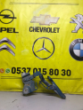 Oto Çıkma Parça / Peugeot / 408 / Kaporta & Karoser / Kaput Menteşesi / Çıkma Parça 