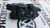 Oto Çıkma Parça / Volkswagen / Golf / Kaporta & Karoser / Kapı Kilidi / Çıkma Parça 