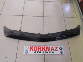 MERCEDES A KASA W176 ÖN TAMPON ALT EK ORTA BRAKETI