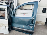 Oto Çıkma Parça / Fiat / Fiorino / Kaporta & Karoser / Sol Ön Kapı / Çıkma Parça 