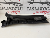 TOYOTA COROLLA ÖN  CAM IZGARASI SAĞ HAFİF HASARLI