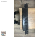 7LA853678B Vw transporter t8 ön tampon plaka plastiği