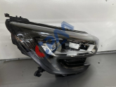 Oto Çıkma Parça / Renault / Megane / Far & Stop / Sağ Ön Far / Çıkma Parça 