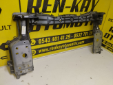 Oto Çıkma Parça / Renault / Megane / Kaporta & Karoser / Ön Panel / Çıkma Parça 