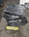 Oto Çıkma Parça / Opel / Insignia / Tampon / Orta Izgara / Çıkma Parça 