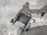 Oto Çıkma Parça / Toyota / Corolla / Motor / Bağlantı Braketi / Çıkma Parça 