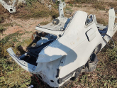 AUDİ A4 (KESME) TAVAN ARKA ŞASİ ÇAMURLUK