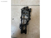 Oto Çıkma Parça / Volkswagen / Passat / Kaporta & Karoser / Kapı Kilidi / Çıkma Parça 