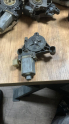 0130822717 AUDİ A3 SAĞ ÖN CAM MOTORU