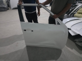 NİSSAN JUKE BEYAZ SAĞ ÖN KAPI ORJINAL