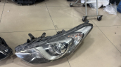 Oto Çıkma Parça / Hyundai / i30 / Far & Stop / Sağ Ön Far / Çıkma Parça 