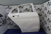 MERCEDES C SERİ W205 BEYAZ SAG ARKA KAPI C200