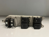 Oto Çıkma Parça / Toyota / Corolla / Oto Cam / Cam Düğmesi / Çıkma Parça 