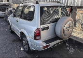Oto Çıkma Parça / Suzuki / Vitara / Kaporta & Karoser / Sağ Ön Kapı / Çıkma Parça 